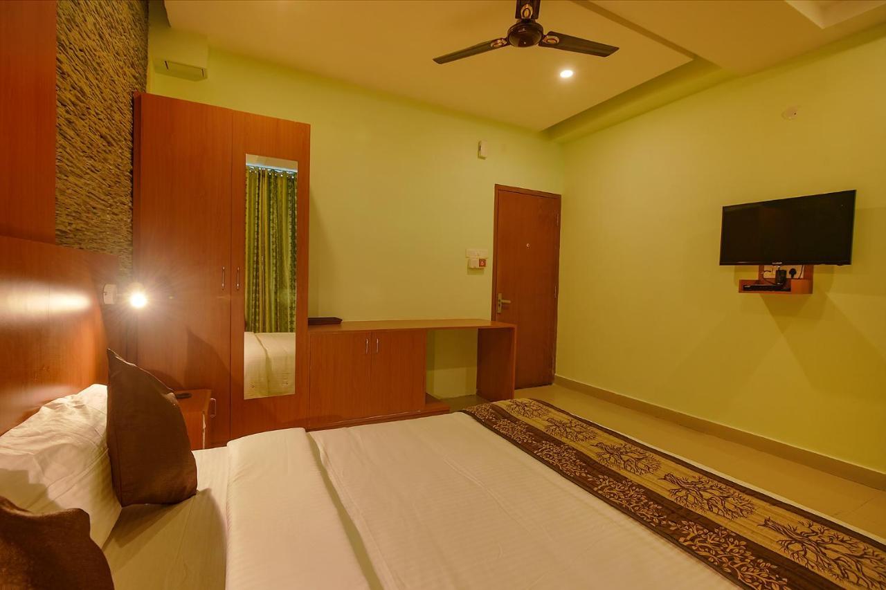 Fabhotel The Btm Palace - Btm Layout Nr Gopalan Innovation Mall バンガロール エクステリア 写真