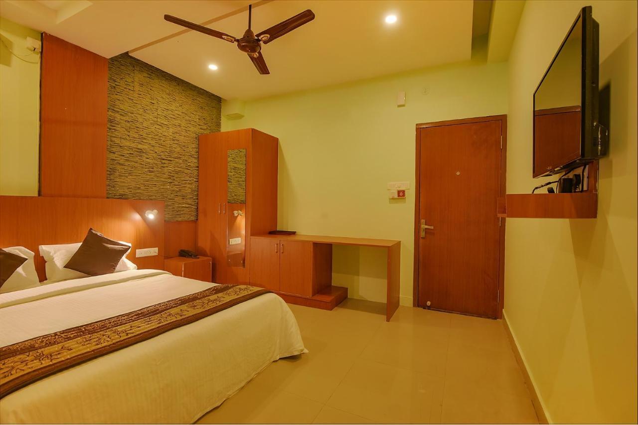 Fabhotel The Btm Palace - Btm Layout Nr Gopalan Innovation Mall バンガロール エクステリア 写真