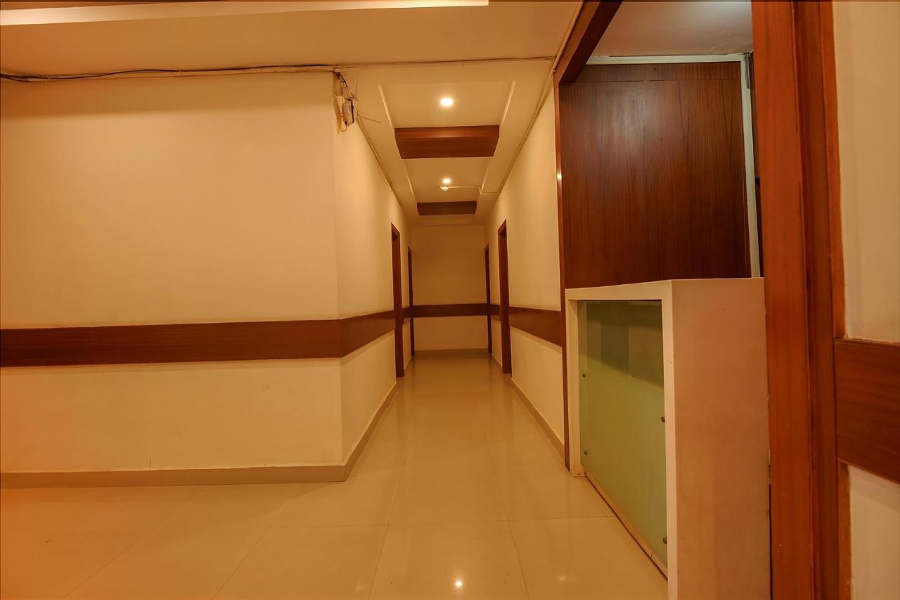 Fabhotel The Btm Palace - Btm Layout Nr Gopalan Innovation Mall バンガロール エクステリア 写真