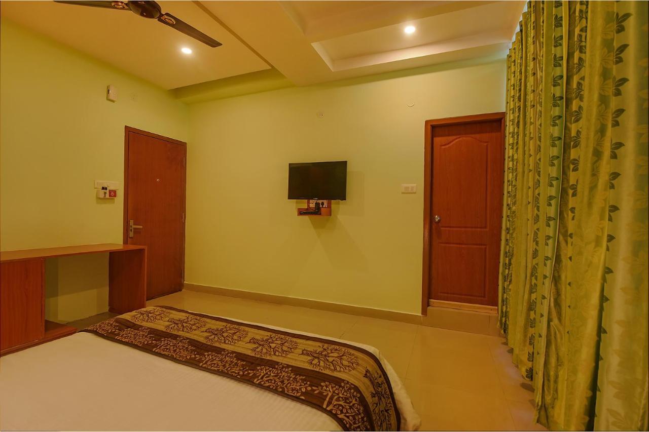 Fabhotel The Btm Palace - Btm Layout Nr Gopalan Innovation Mall バンガロール エクステリア 写真